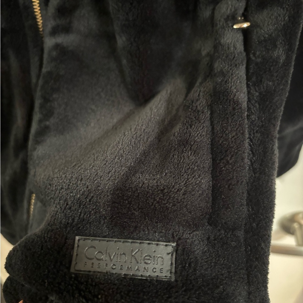 Calvin Klein, Fuzzy Zip Up - Picture 3 of 4